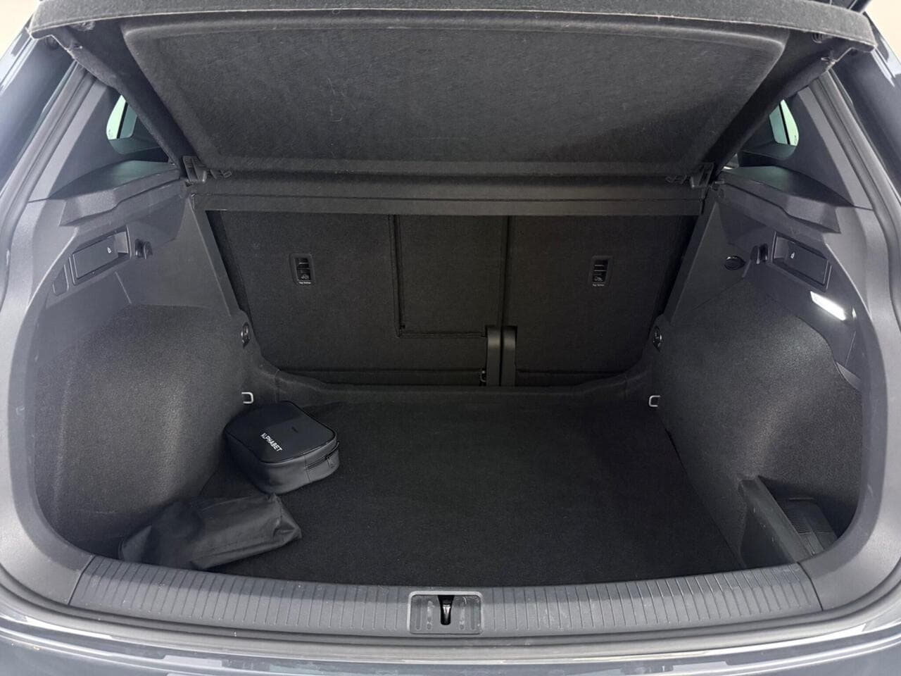 Volkswagen Tiguan thumbnail Boot