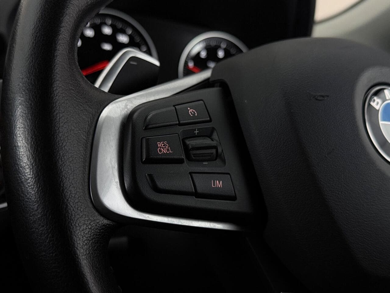 BMW X1 thumbnail Misc Controls