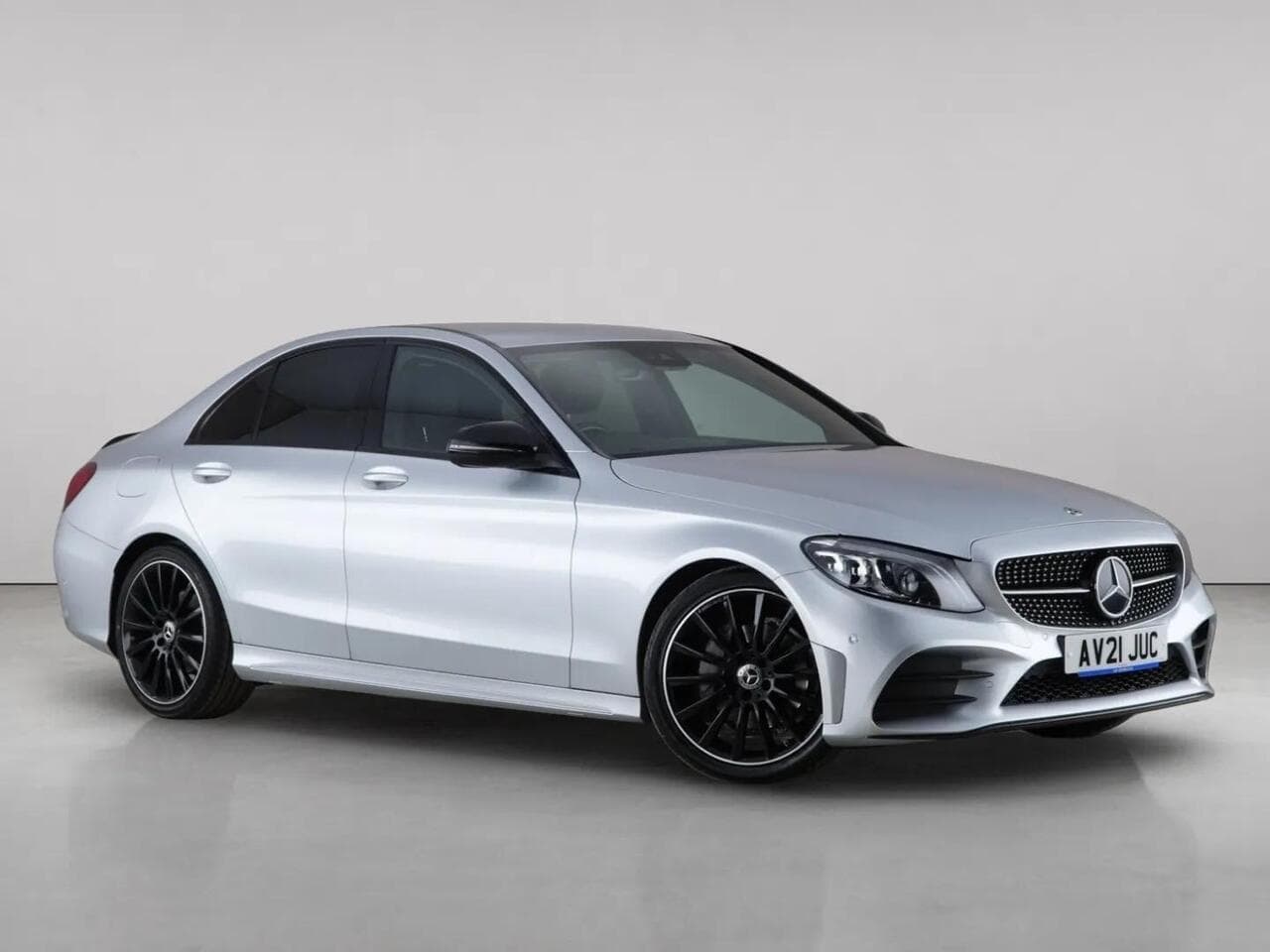 Mercedes-Benz C Class - Mercedes-Benz C Class 2.0 C220d AMG Line Night Edition (Premium) G-Tronic+ Euro 6 (s/s) 4dr