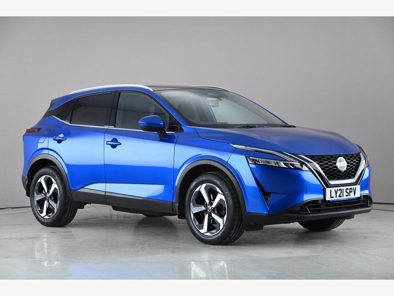 Nissan Qashqai - Nissan Qashqai 1.3 DIG-T MHEV Premiere Edition Euro 6 (s/s) 5dr