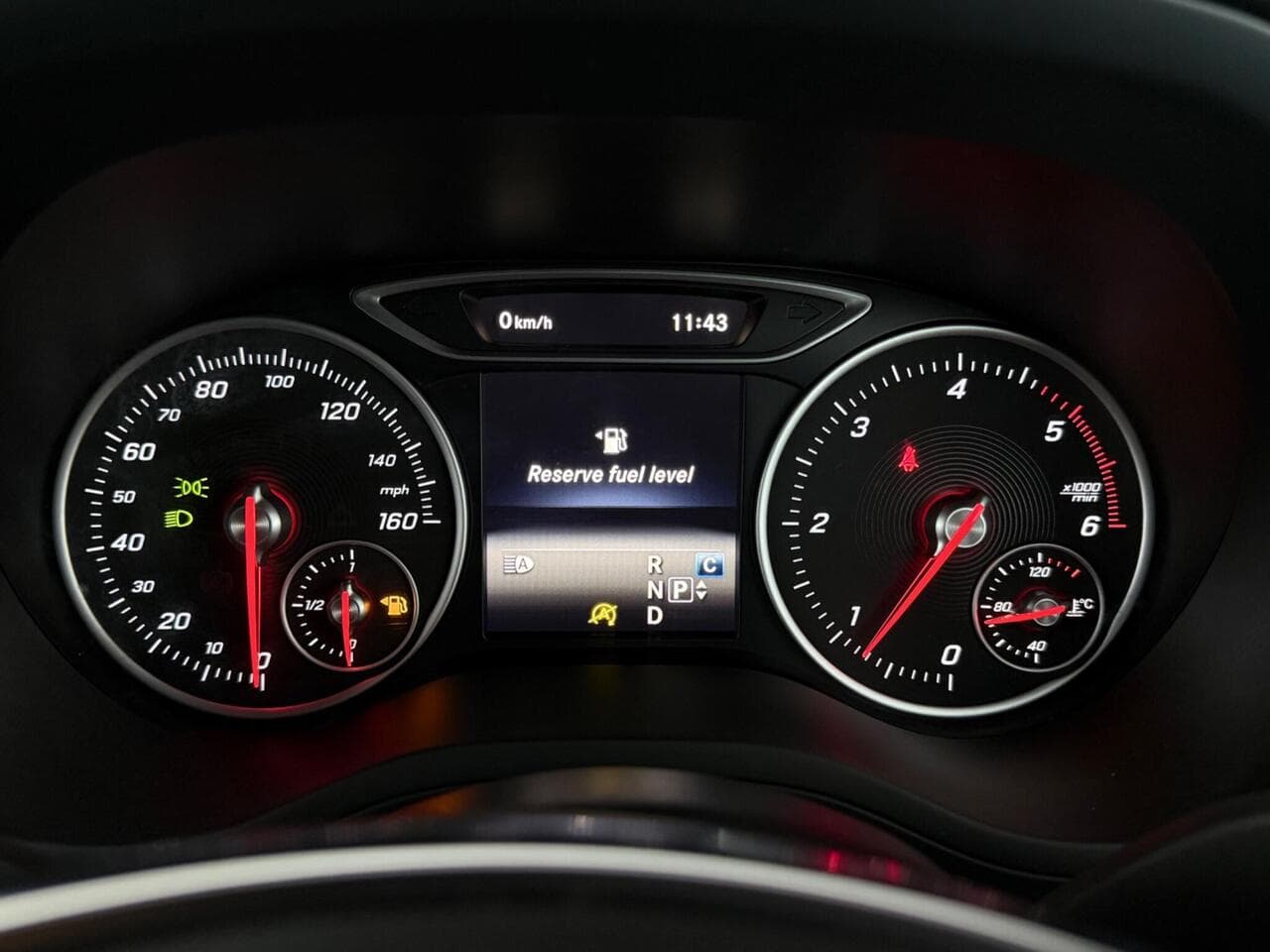 Mercedes-Benz B Class thumbnail Driver Instruments