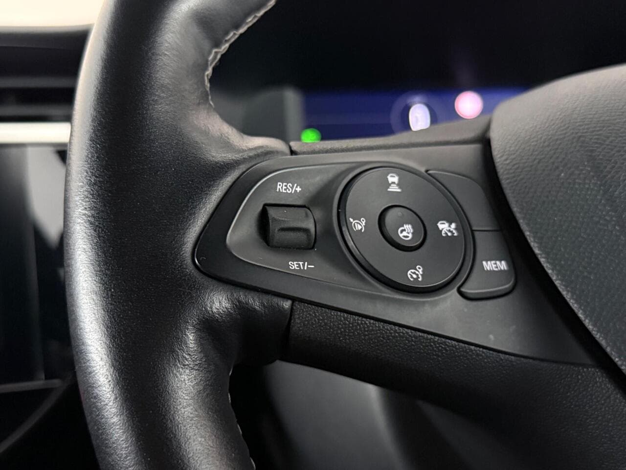 Vauxhall Corsa thumbnail Misc Controls