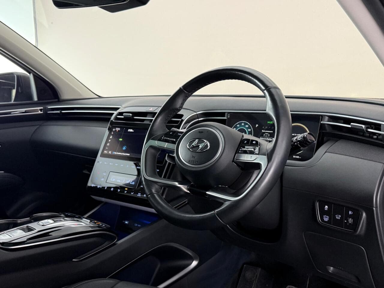 Hyundai TUCSON thumbnail Interior Front