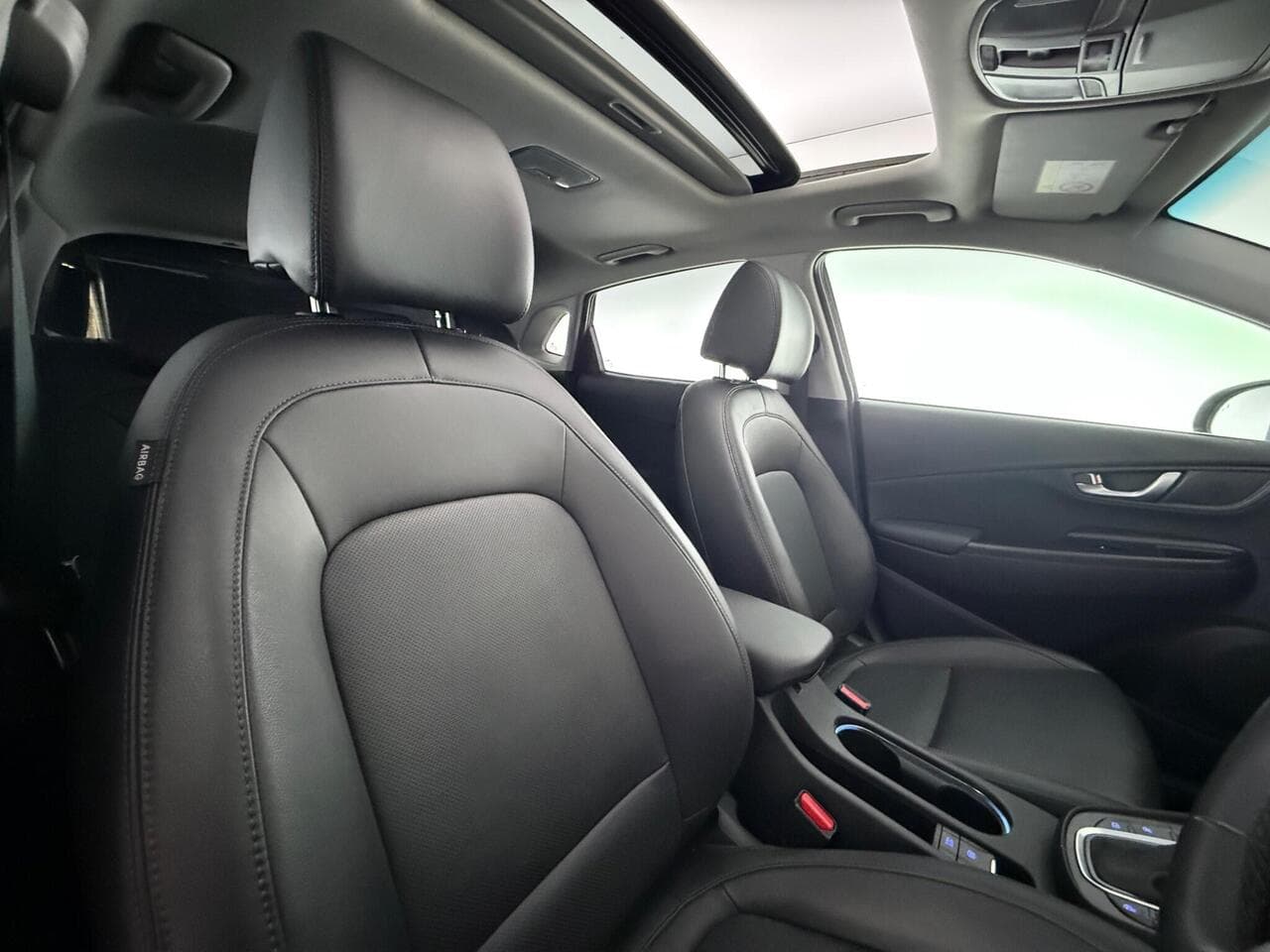Hyundai KONA thumbnail Inconclusive