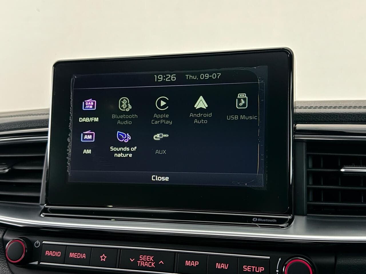 Kia Ceed thumbnail Infotainment System