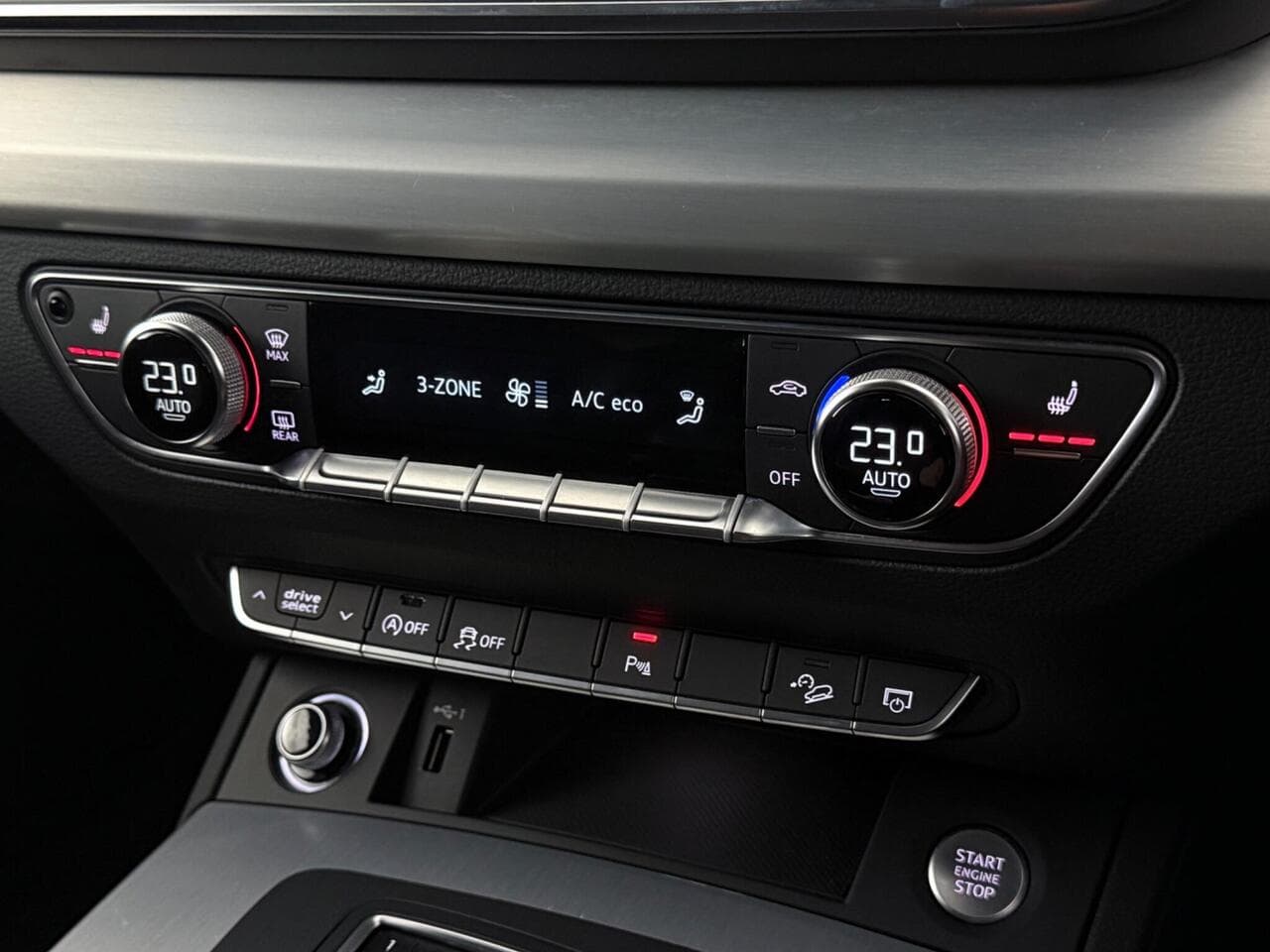 Audi Q5 thumbnail Misc Controls