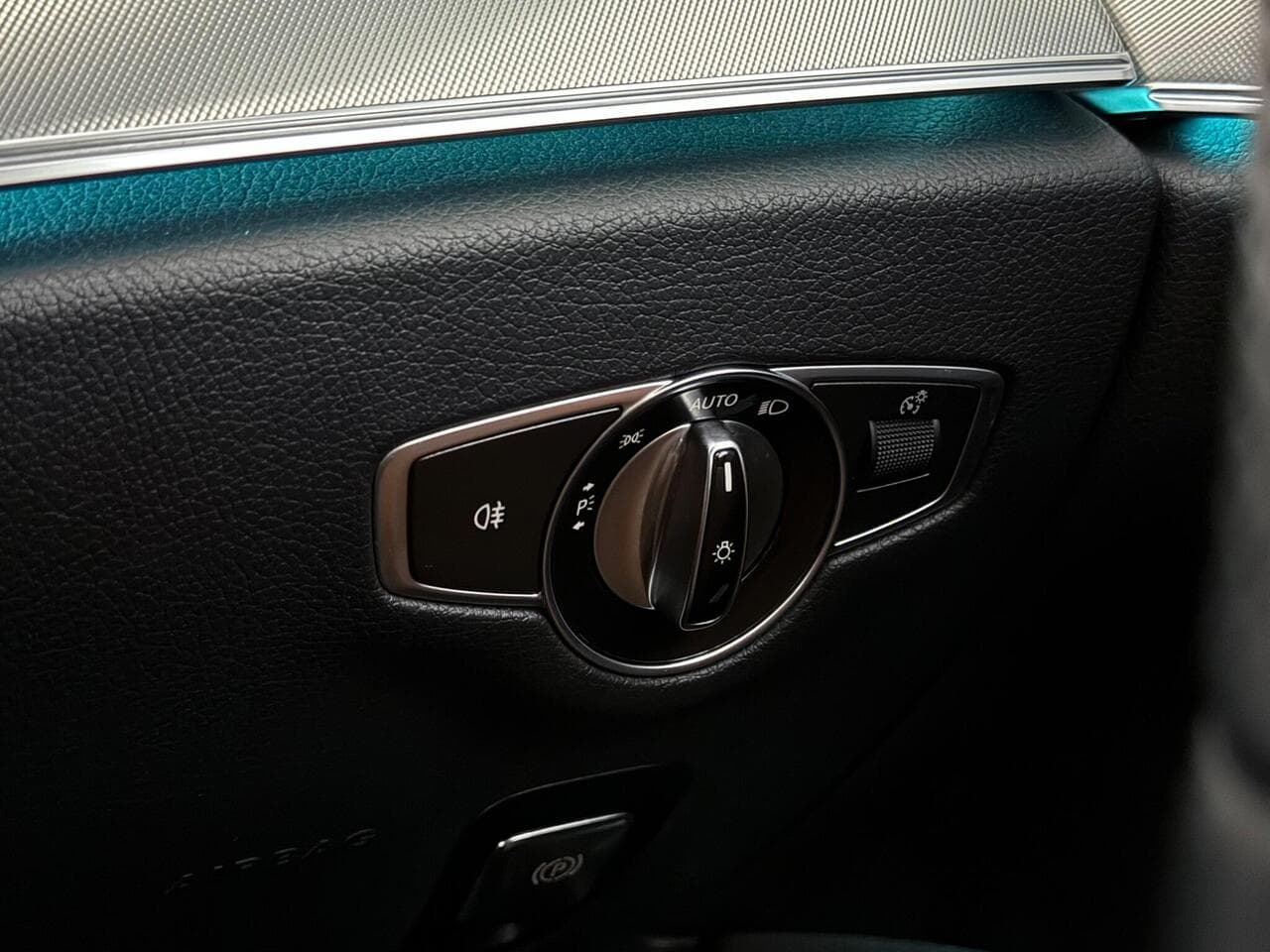 Mercedes-Benz E Class thumbnail Misc Controls
