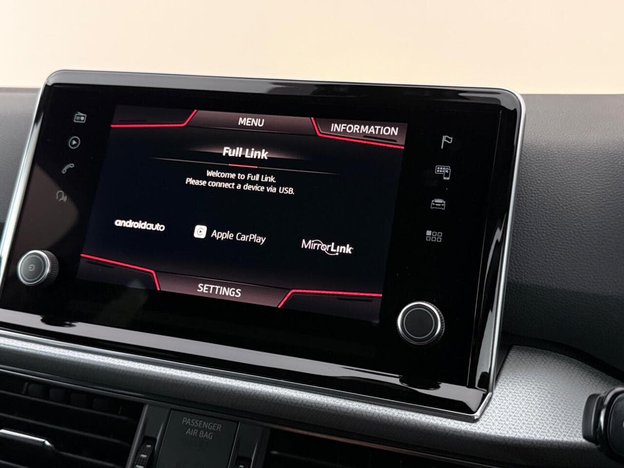 SEAT Tarraco thumbnail Infotainment System