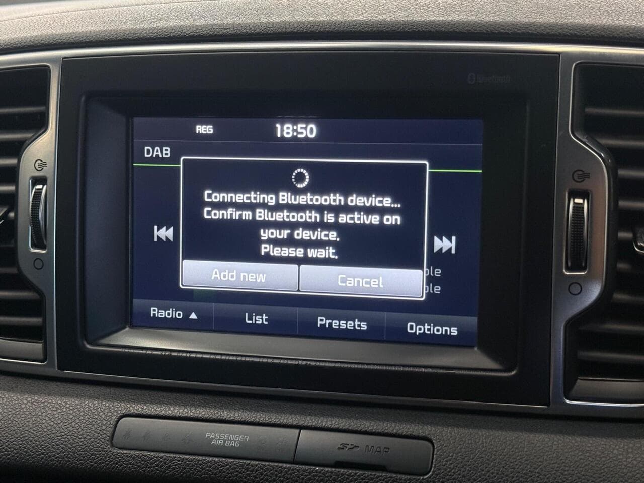 Kia Sportage thumbnail Infotainment System