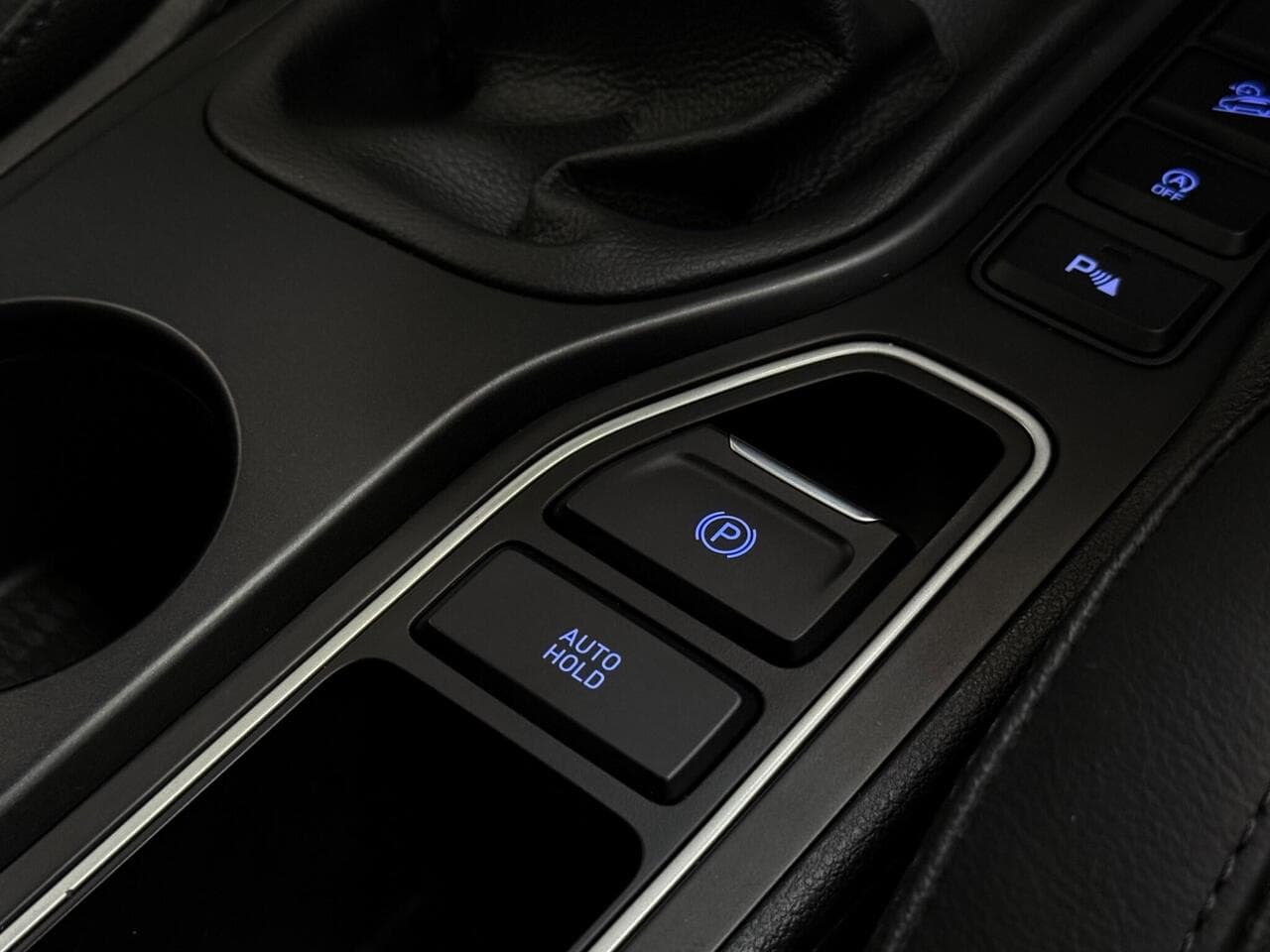 Hyundai TUCSON thumbnail Misc Controls