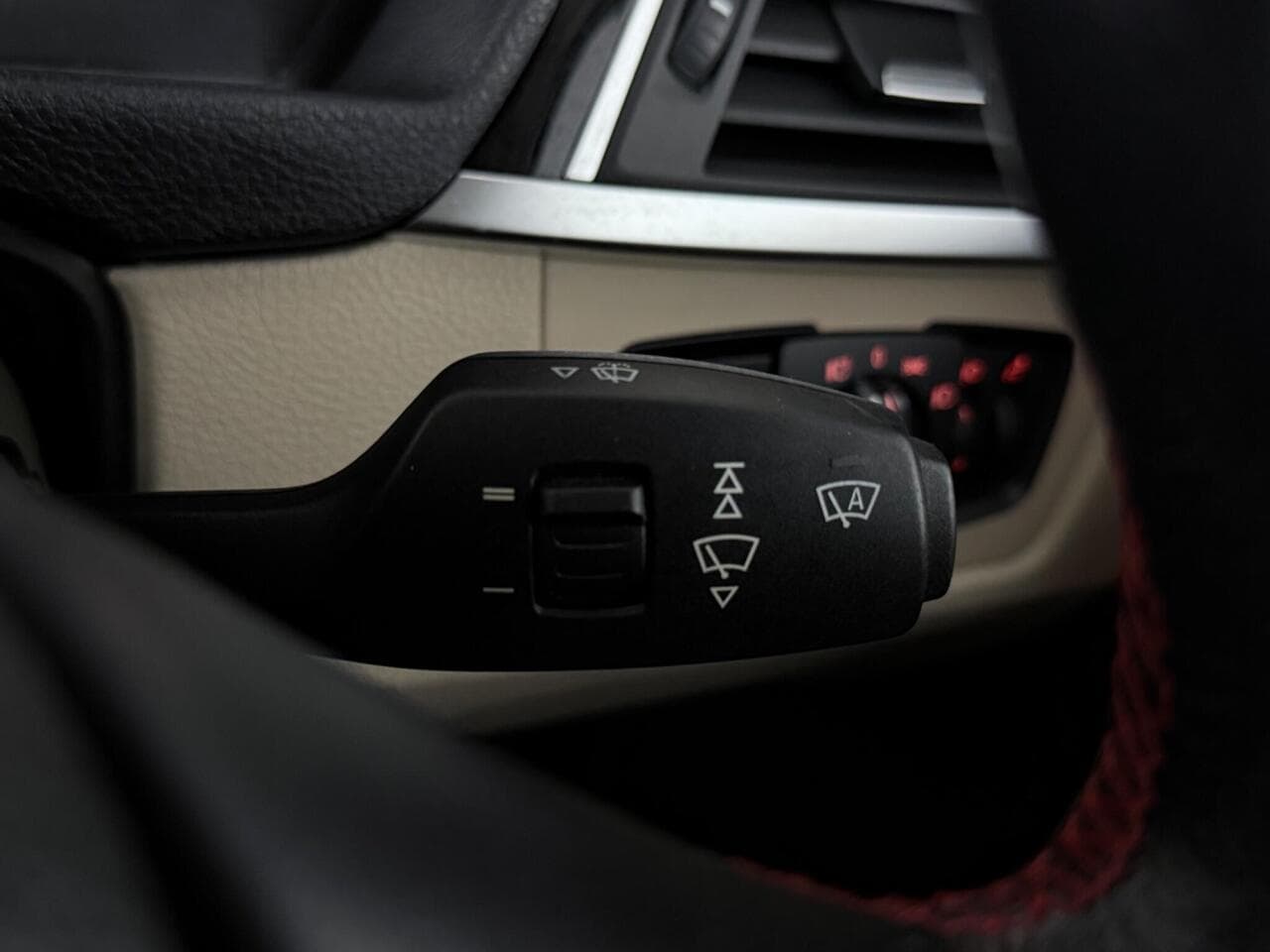 BMW 3 Series thumbnail Misc Controls
