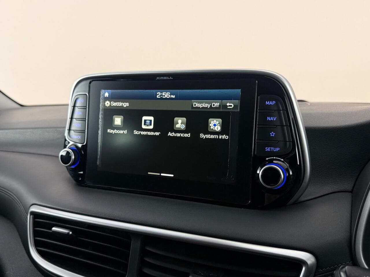 Hyundai TUCSON thumbnail Infotainment System