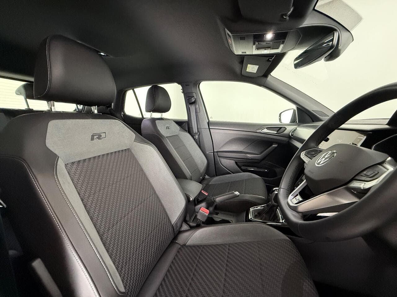 Volkswagen T-Cross thumbnail Seat Driver