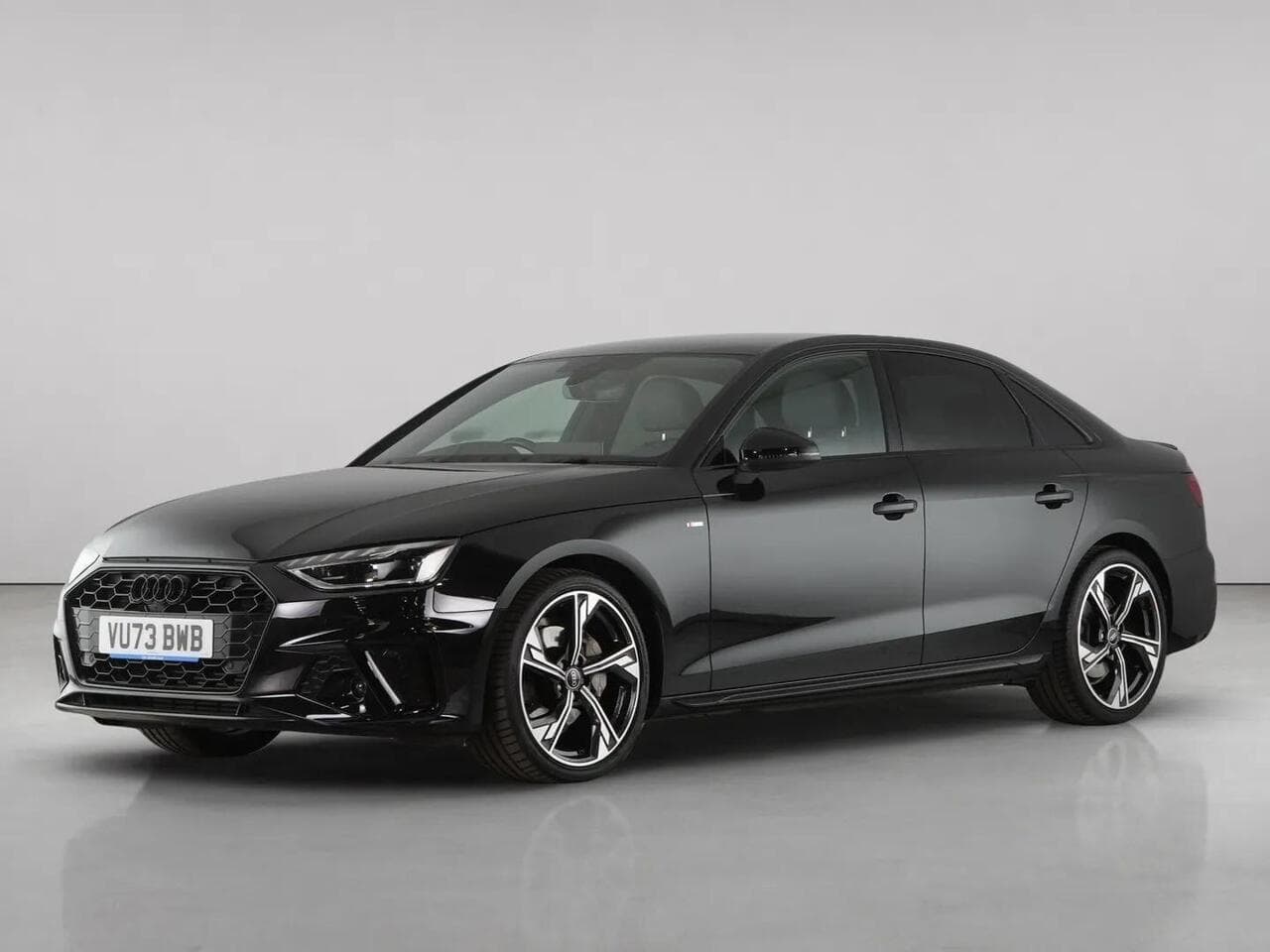 Audi A4 thumbnail Front Left