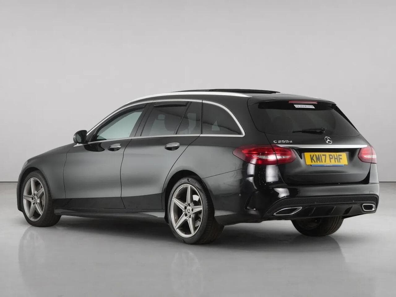Mercedes-Benz C Class thumbnail Rear Left