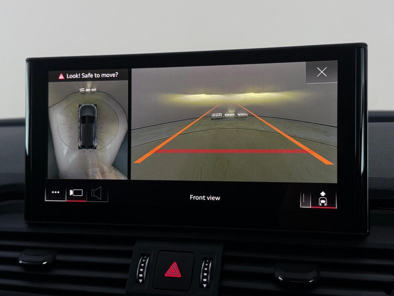 Audi Q5 thumbnail Infotainment System