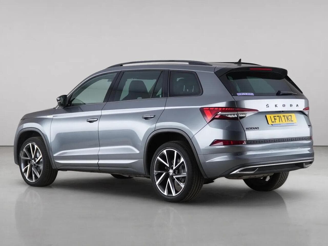 Skoda Kodiaq thumbnail Rear Left