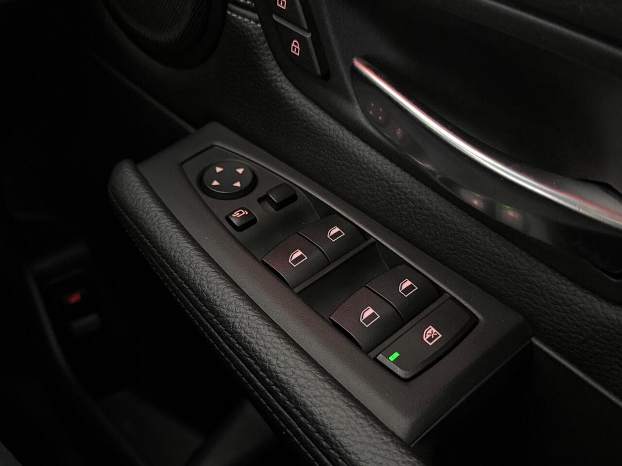 BMW 2 Series Gran Tourer thumbnail Misc Controls