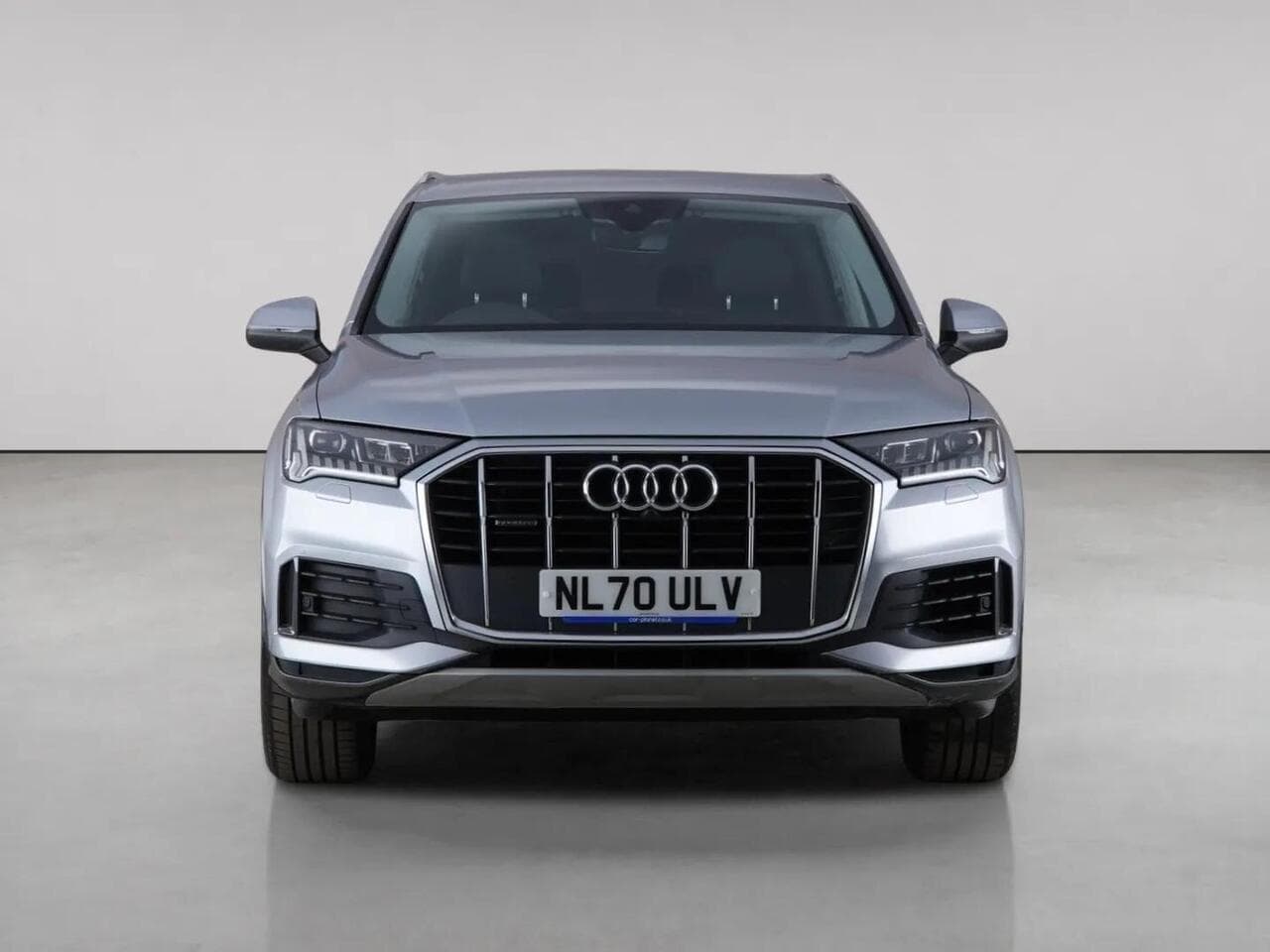 Audi Q7 thumbnail Front