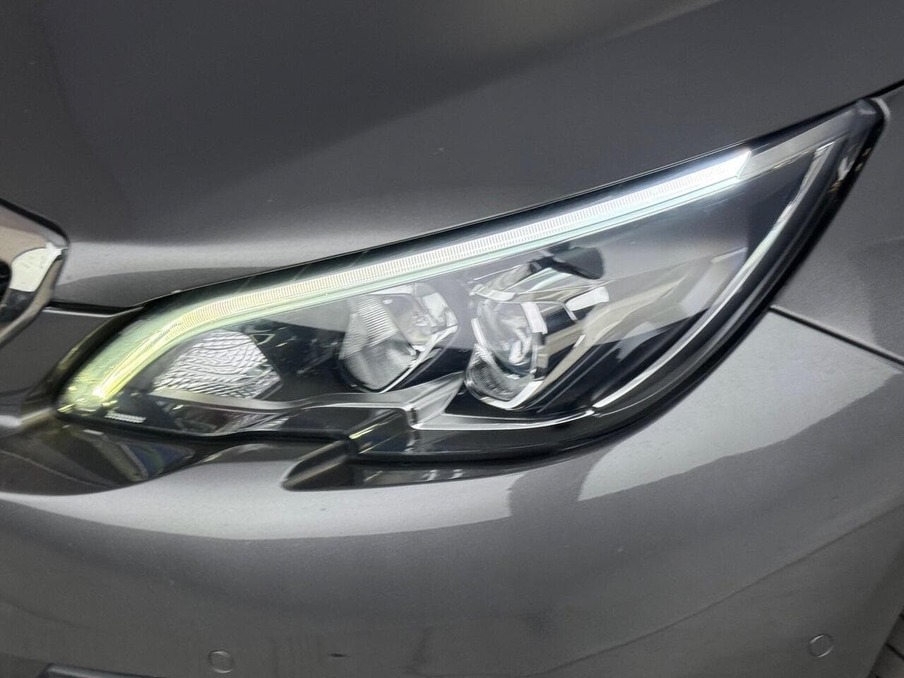 Peugeot 308 thumbnail Lights Front