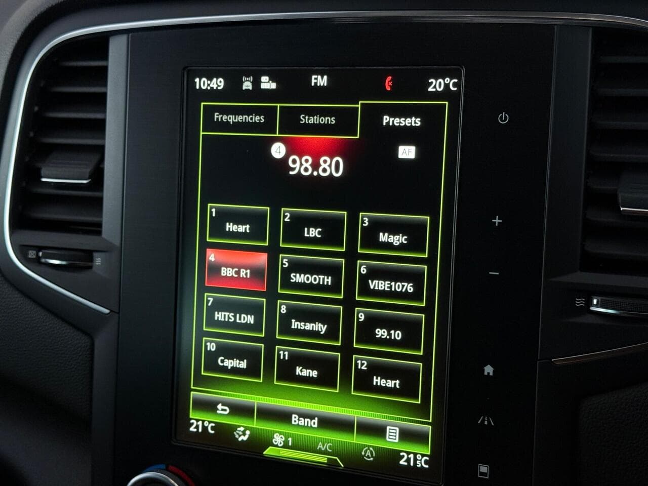 Renault Megane thumbnail Infotainment System