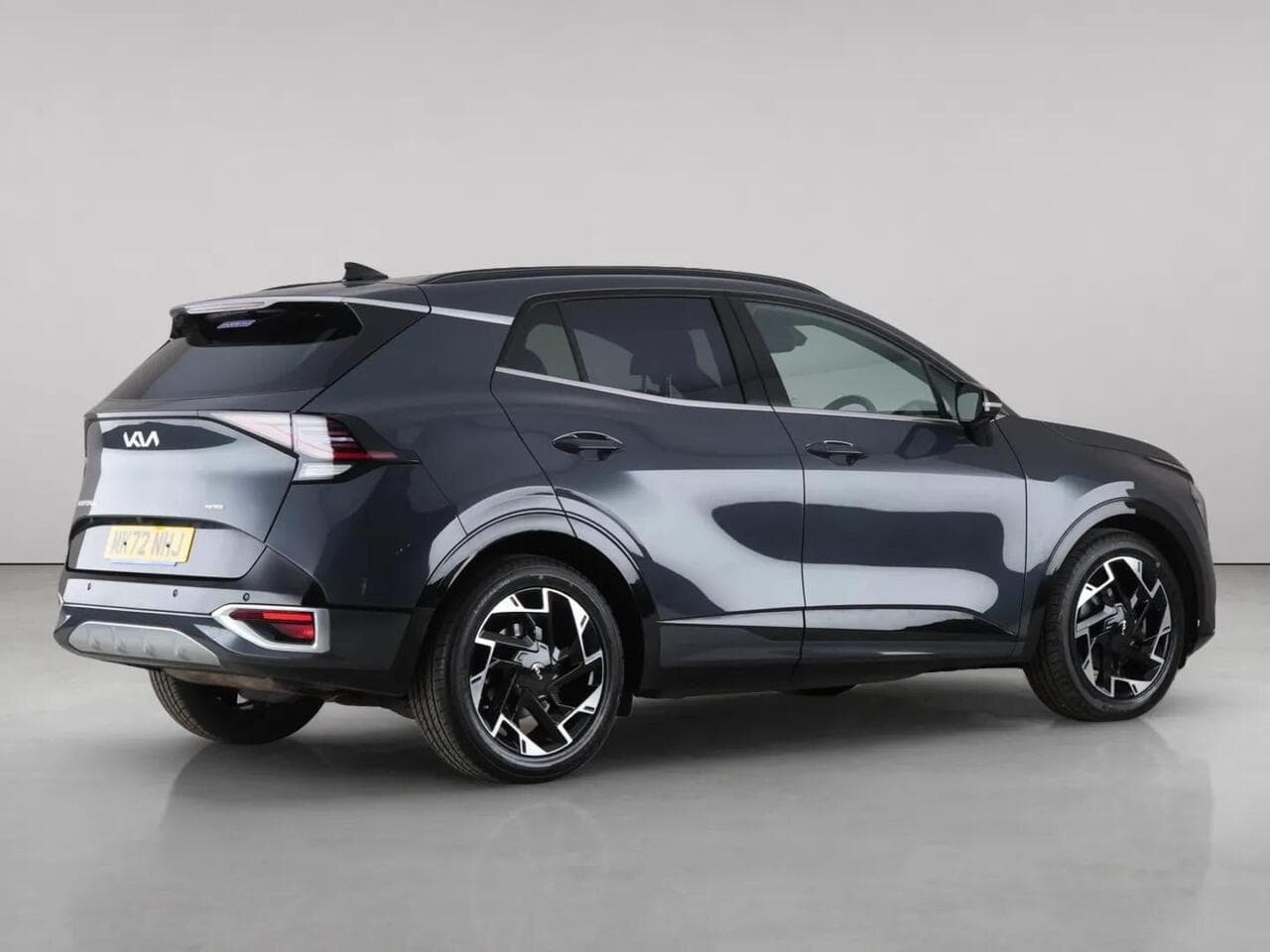 Kia Sportage thumbnail Rear Right