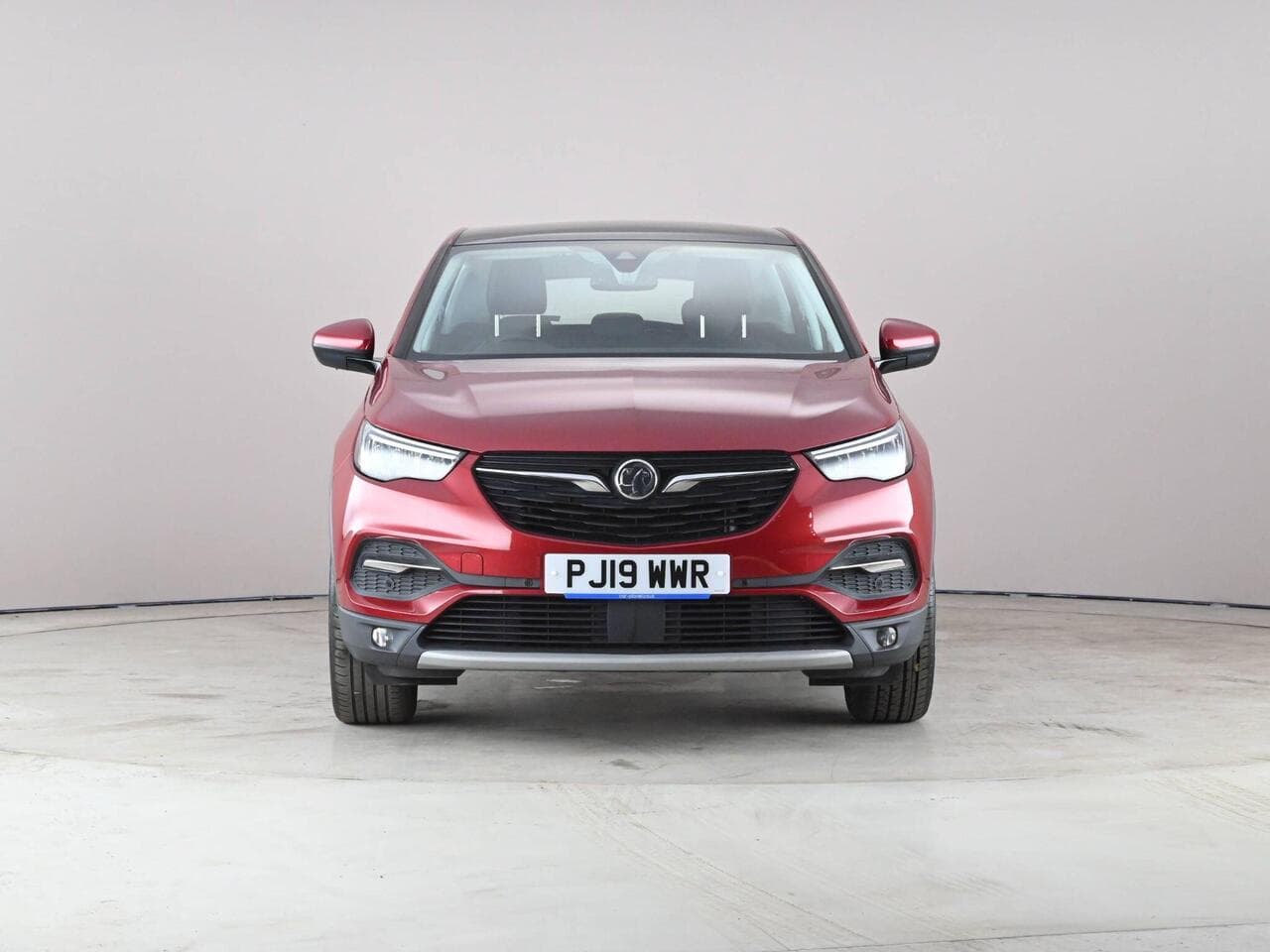 Vauxhall Grandland X thumbnail Front