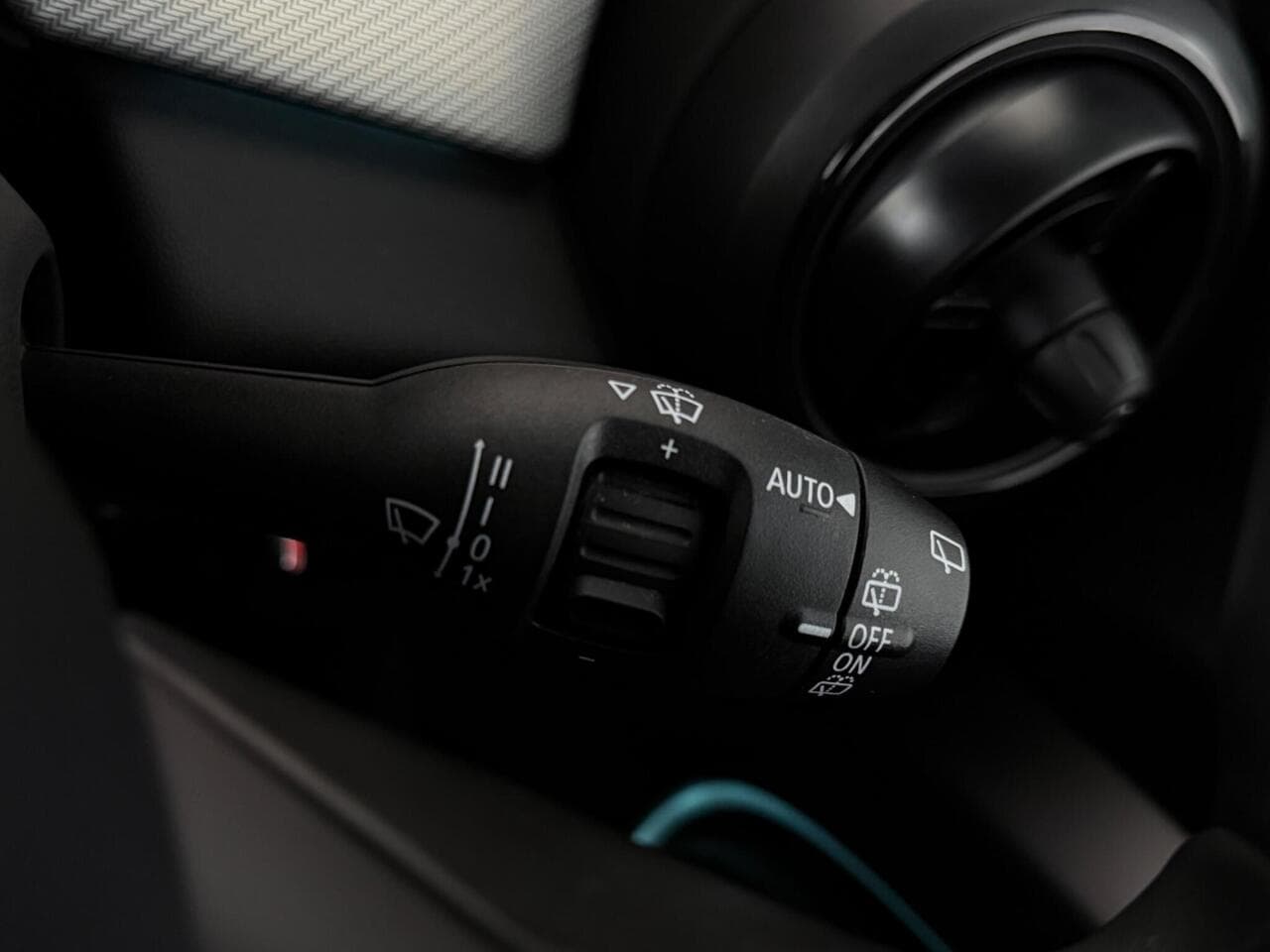 MINI Hatch thumbnail Misc Controls