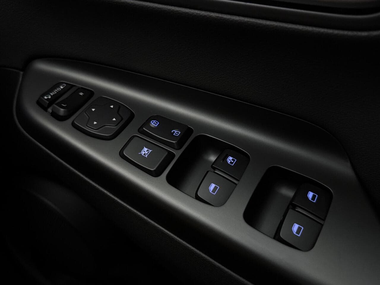 Hyundai KONA thumbnail Misc Controls