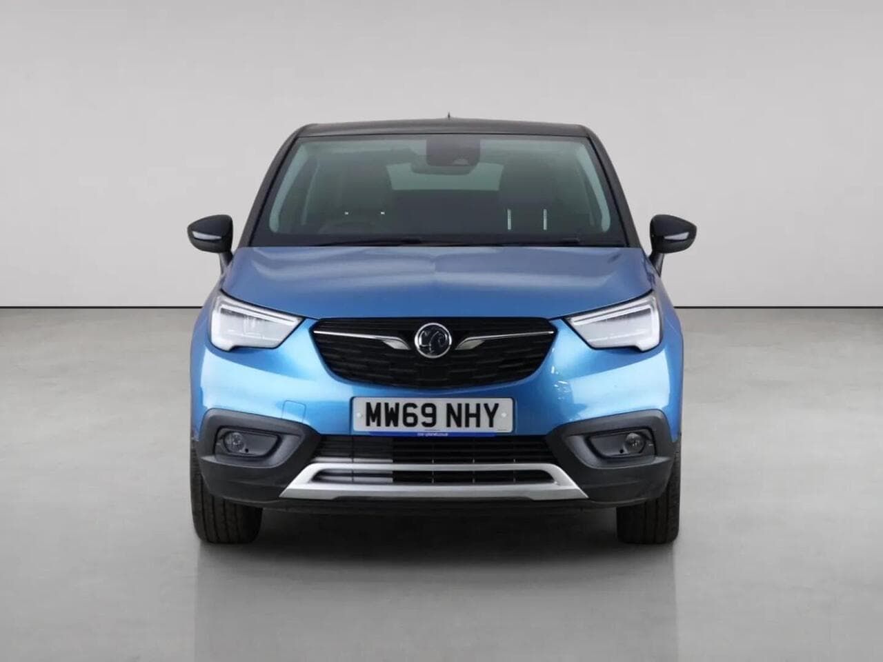 Vauxhall Crossland X thumbnail Front