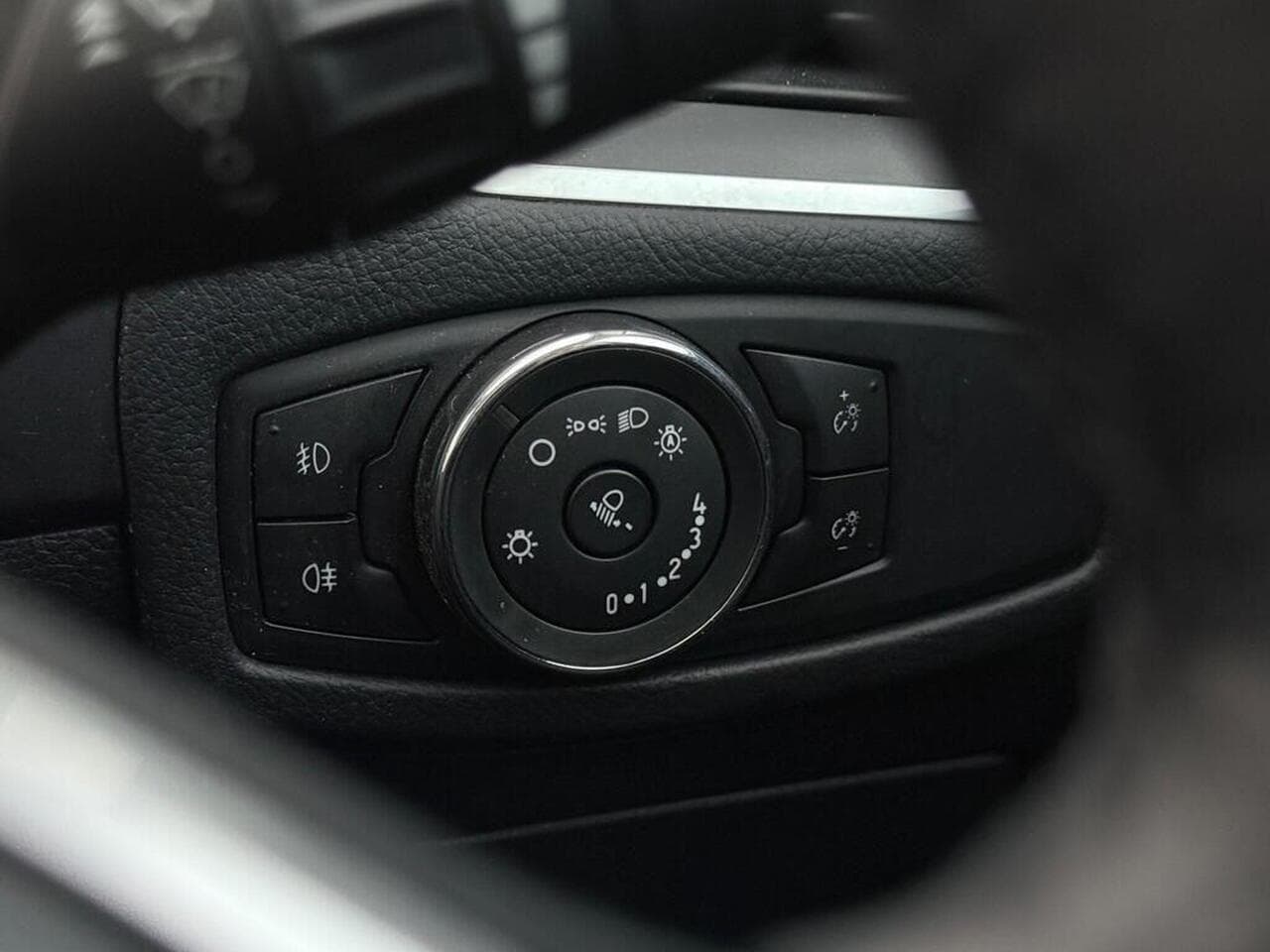 Ford S-Max thumbnail Misc Controls