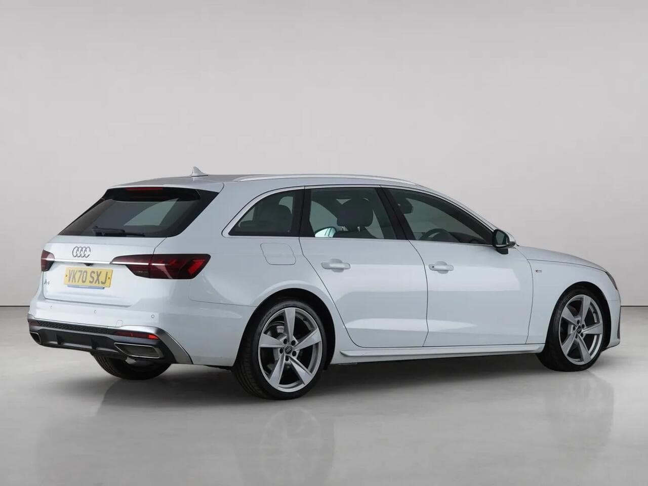 Audi A4 Avant thumbnail Rear Right