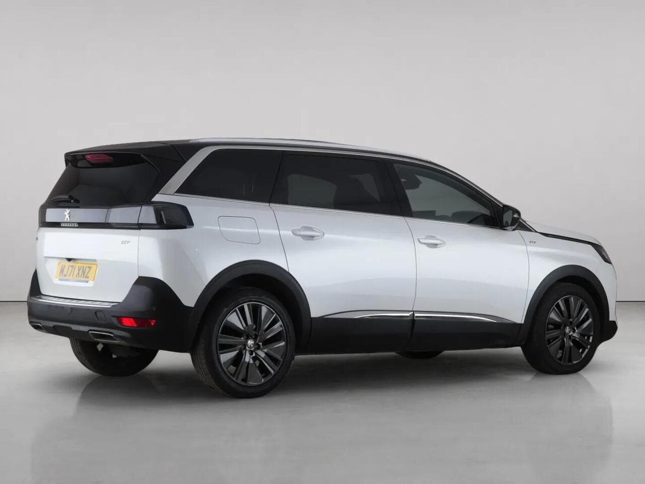 Peugeot 5008 thumbnail Rear Right