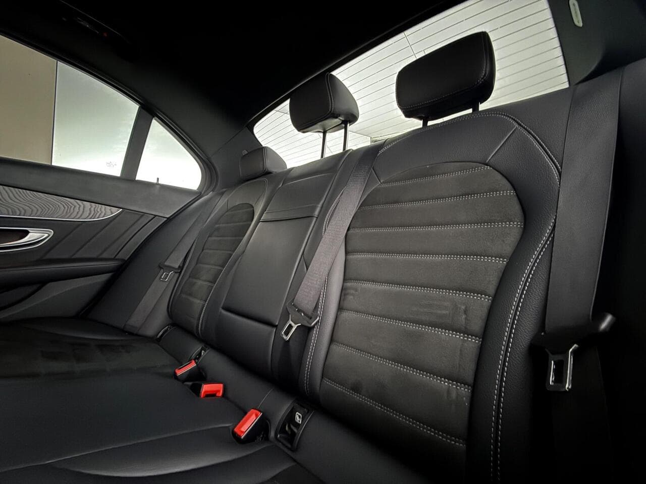 Mercedes-Benz C Class thumbnail Seats Rear