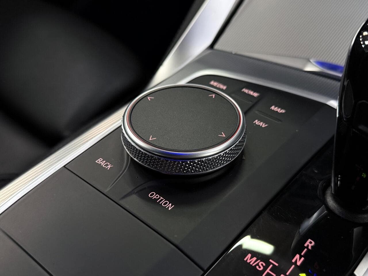 BMW 3 Series thumbnail Misc Controls