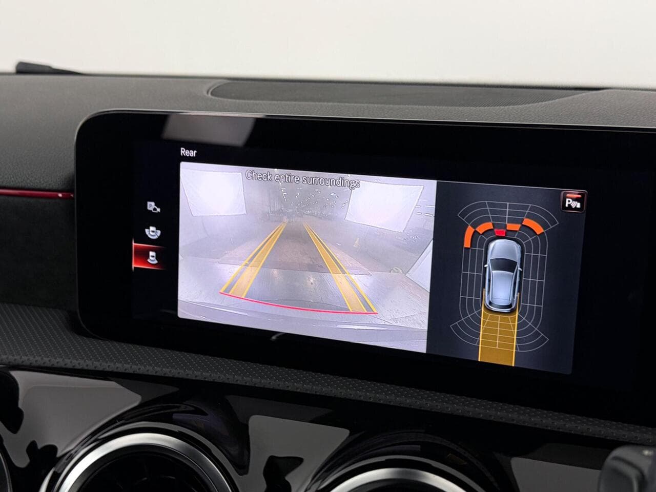 Mercedes-Benz A Class thumbnail Infotainment System