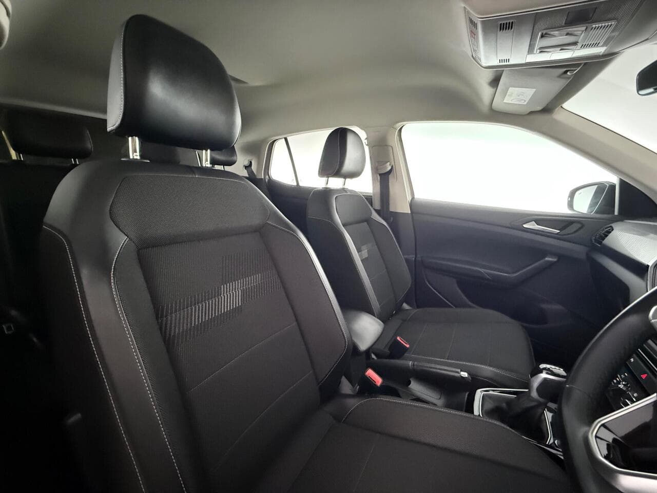 Volkswagen T-Cross thumbnail Seat Driver