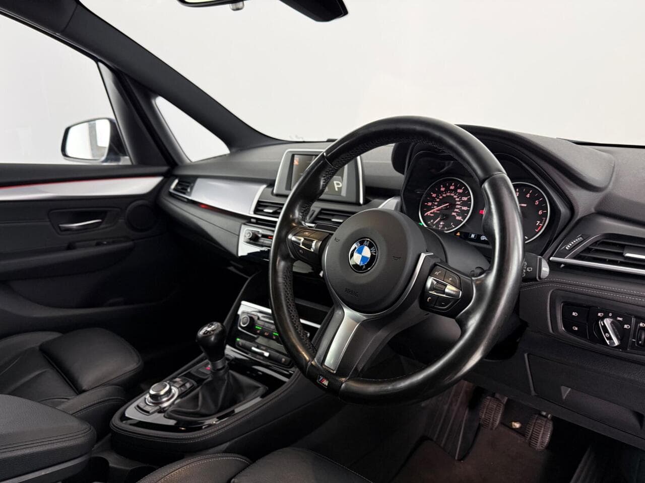 BMW 2 Series Gran Tourer thumbnail Interior Front
