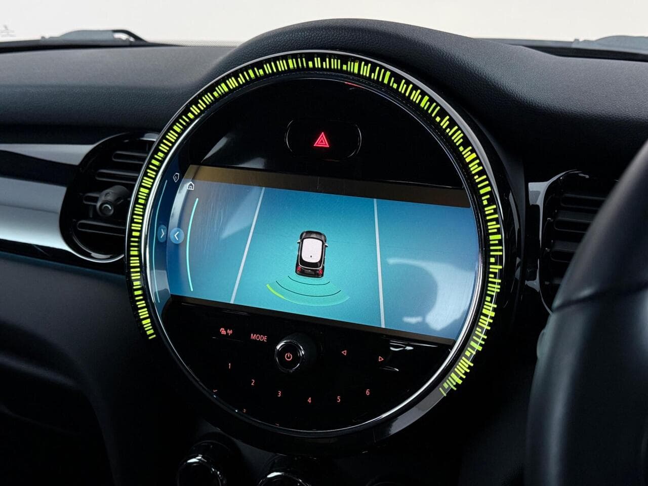 MINI Hatch thumbnail Inconclusive