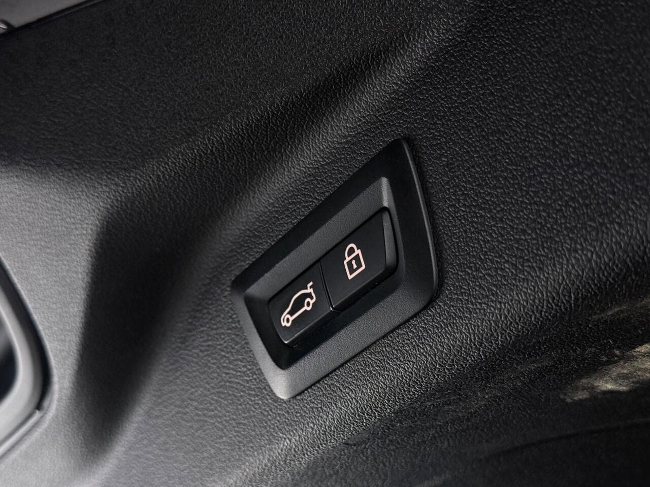 BMW X7 thumbnail Misc Controls