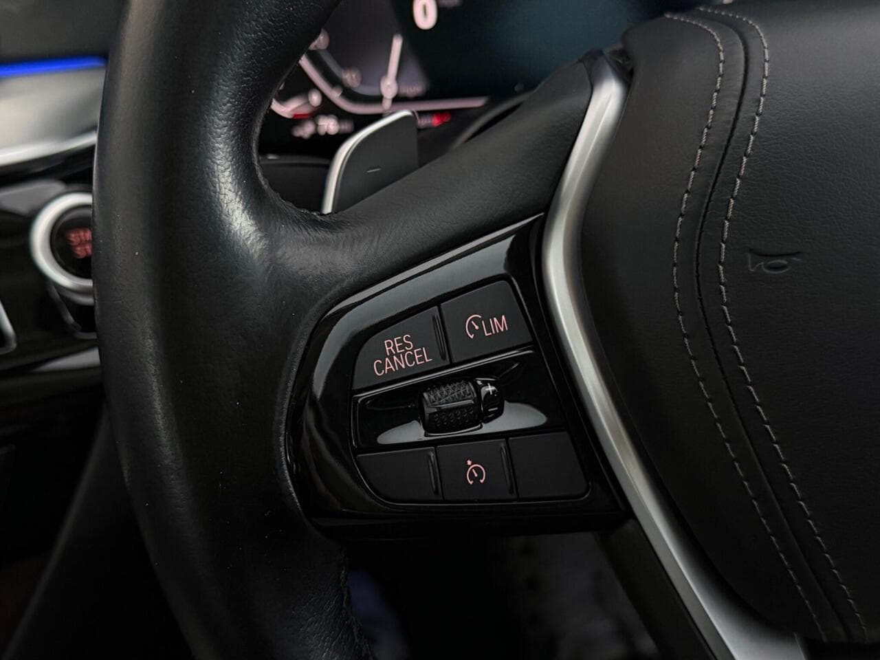 BMW 5 Series thumbnail Misc Controls