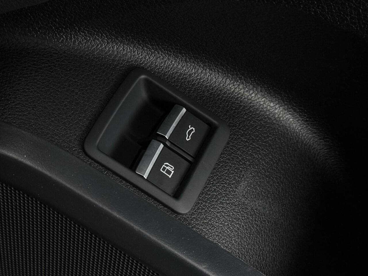 Audi Q5 thumbnail Misc Controls
