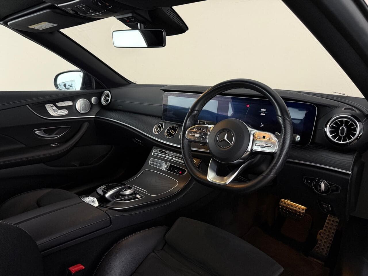 Mercedes-Benz E Class thumbnail Interior Front