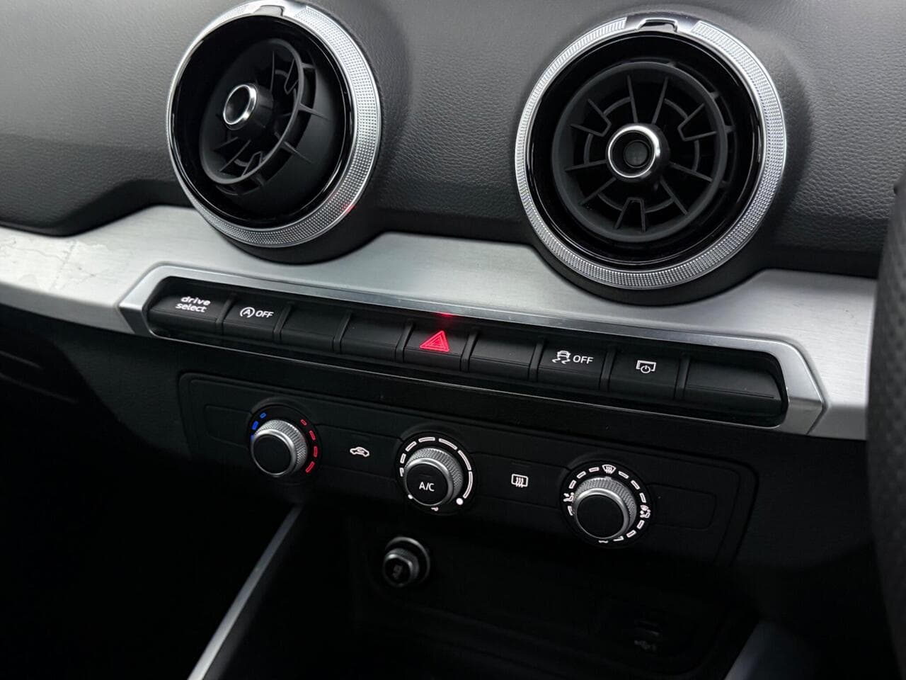 Audi Q2 thumbnail Inconclusive