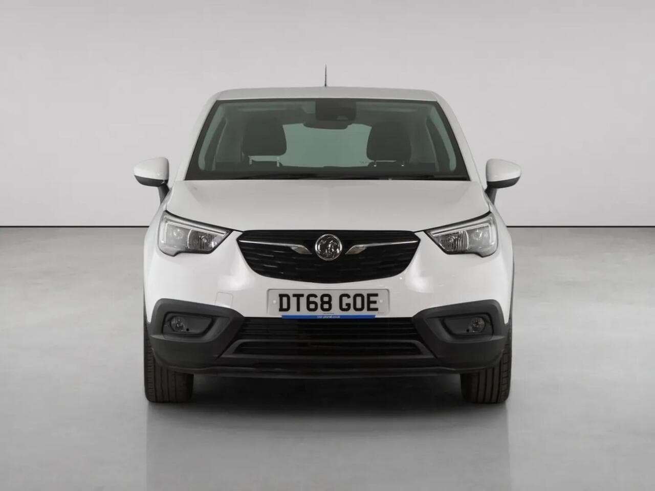 Vauxhall Crossland X thumbnail Front