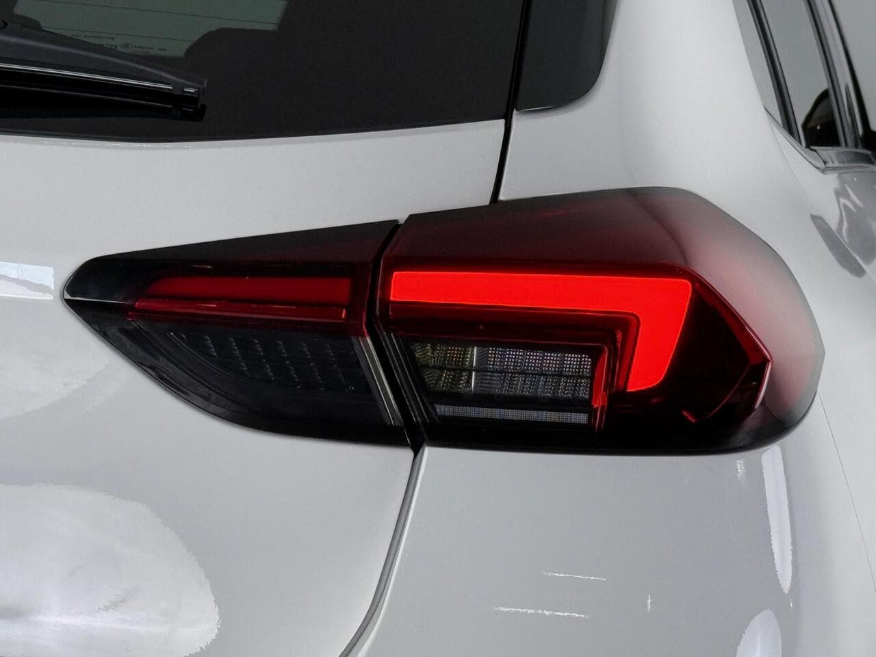 Vauxhall Corsa thumbnail Lights Rear