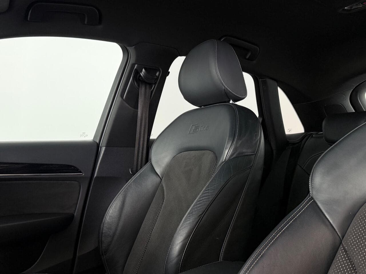 Audi Q3 thumbnail Seat Front Passenger