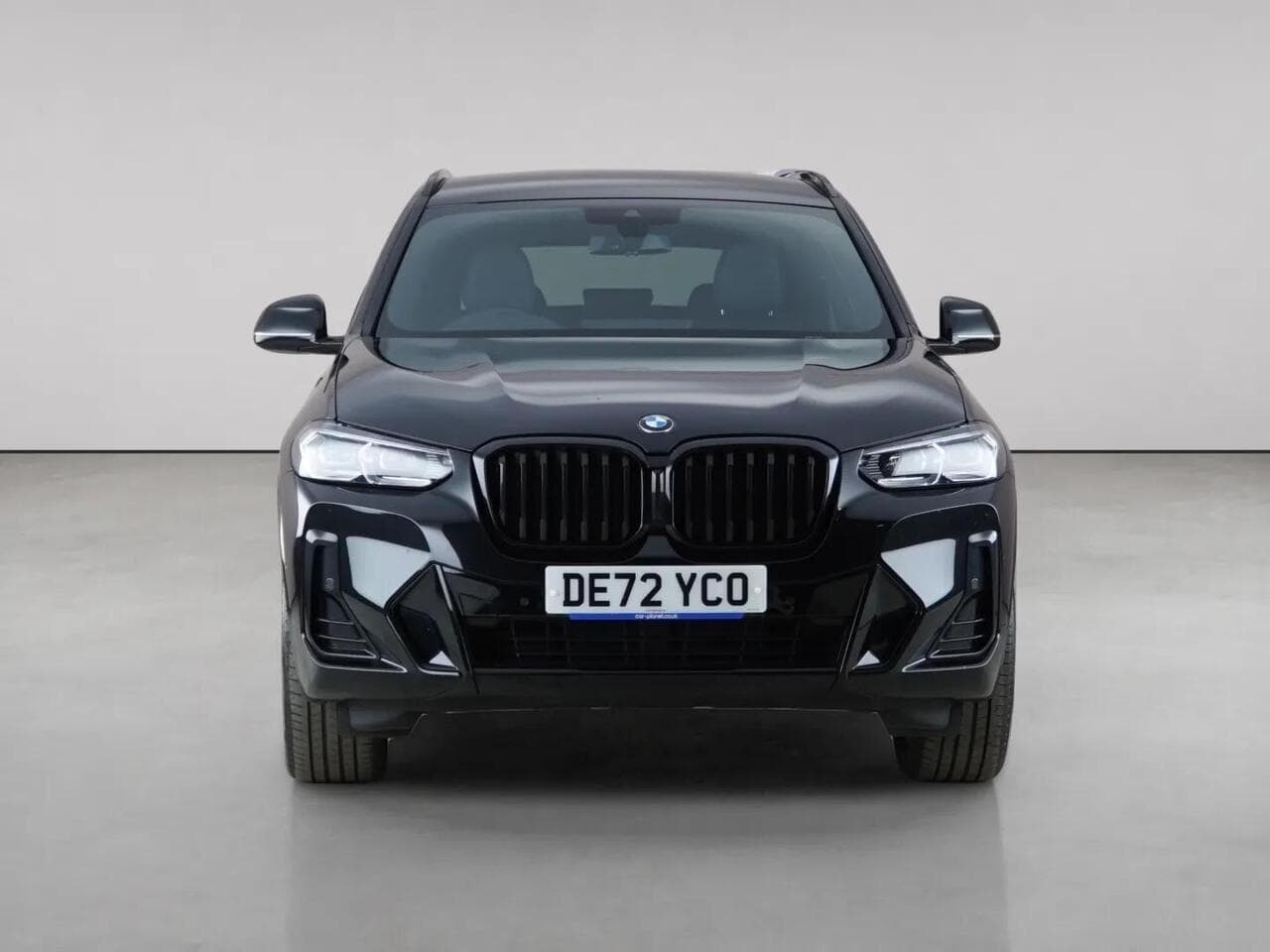 BMW X3 thumbnail Front
