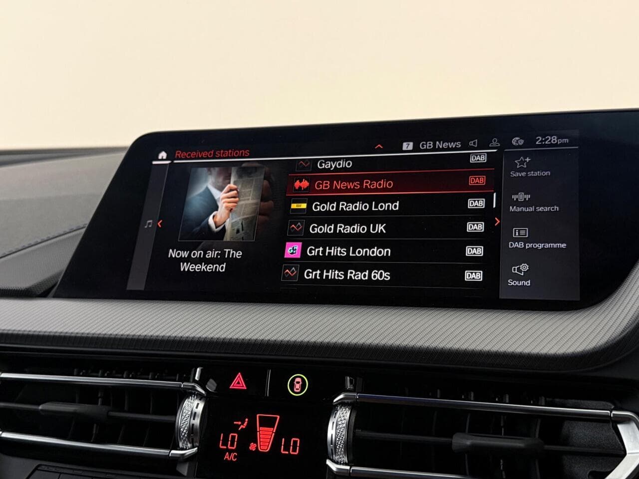 BMW 1 Series thumbnail Infotainment System
