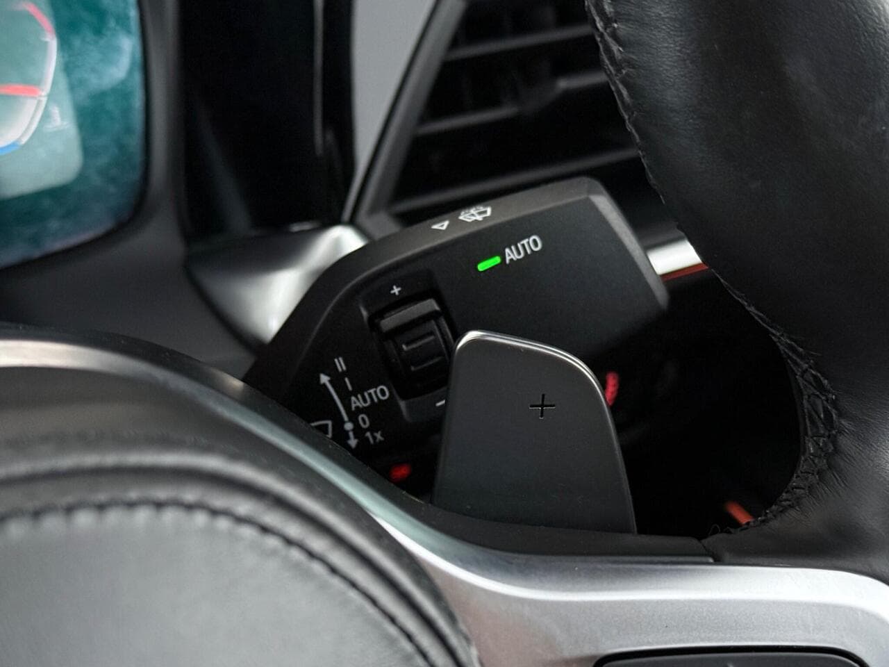 BMW 3 Series thumbnail Misc Controls